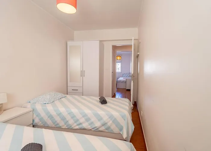 Olivais Metro 3br By Perfect Getaway ליסבון